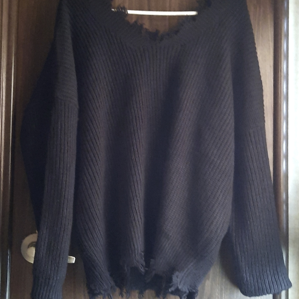 Off the sholder sweater